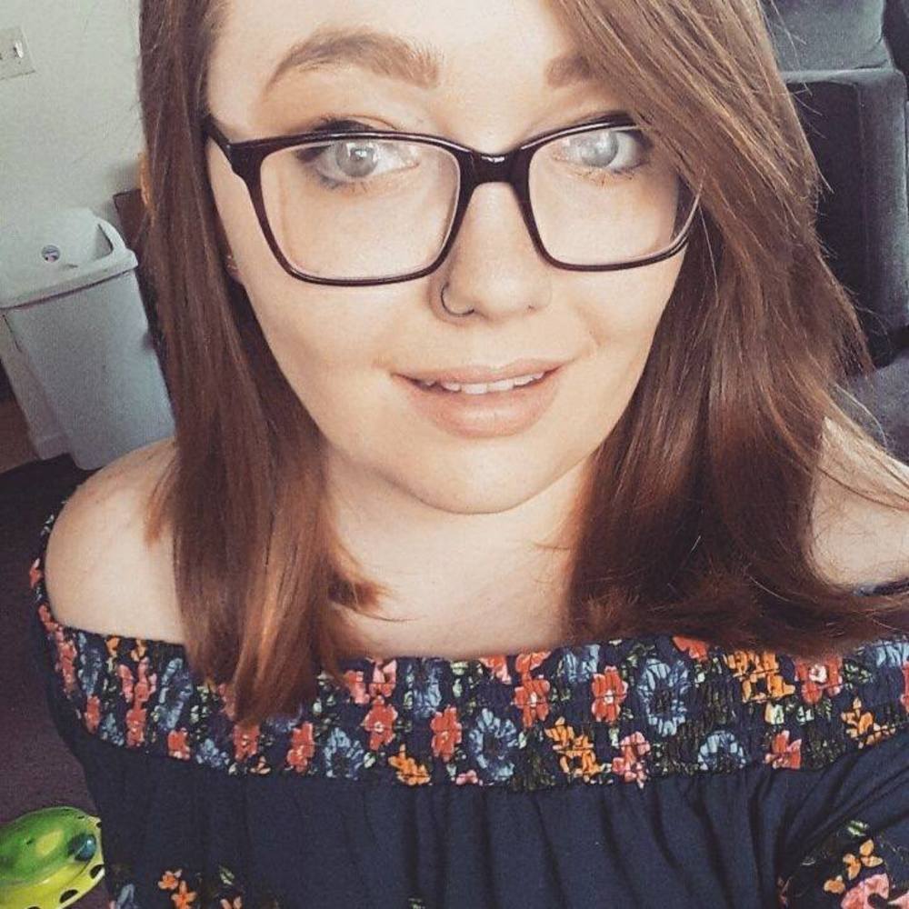 Meet your Posher, Manda